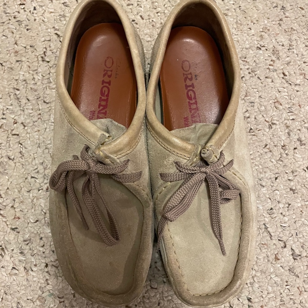 Clarks Wallabees